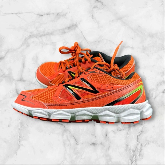 New Balance Shoes - NEW Womens NEW BALANCE 750v3‎ Orange Sz 6